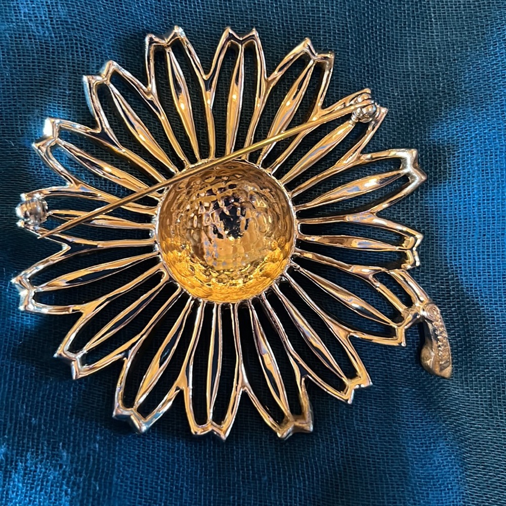 Vintage Brooch - Picture 2 of 2